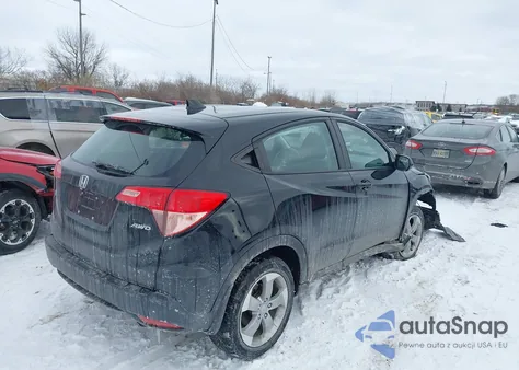 2017 Honda Hr-V Lx z USA, uszkodzony, nr VIN 3CZRU6H37HM732769